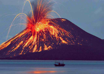 Gunung Krakatau. Foto: Istimewa