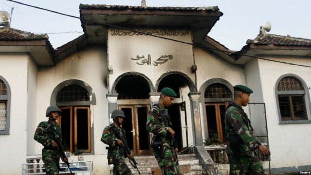 Masjid Ahmadiyah Dibakar