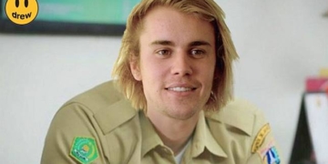 Ilustrasi Justin Bieber mengenakan seragam  PNS