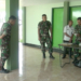 Mengantisipasi penyalahgunaan narkotika di kalangan personil TNI AD, puluhan prajurit Batalyon 713 Satya Tama Gorontalo menjalani tes urin, Sabtu (16/2/2019).