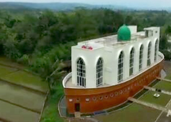 Masjid As Safinatun Najah