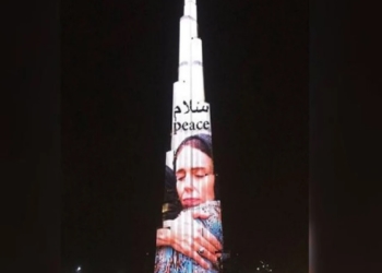 Foto PM Jacinda Ardern di Burj Khalifa. Foto: Twitter/Sheikh Mohammed