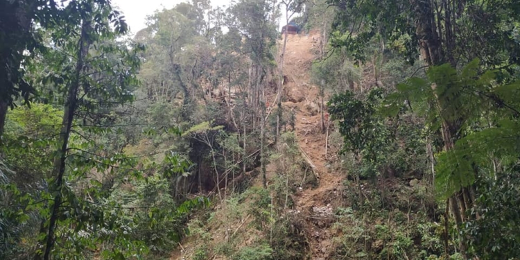Lokasi tambang emas di Desa Bakan, Kabupaten Bolaang Mongondow. Foto: Marshal Datundugon.