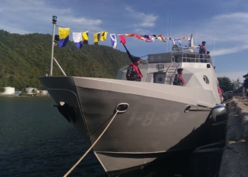 Kapal Angkatan Laut (KAL) Limboto 1-8-33. Foto: Lukman Polimengo.