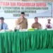 Bupati Gorontalo, Nelson Pomalingo, saat memberikan sambutan pada kegiatan pelantikan dan pengambilan sumpah, pejabat struktural di lingkungan PDAM Kabupaten Gorontalo, yang digelar di Hotel Milana, Limboto, Selasa (9/4/2019).