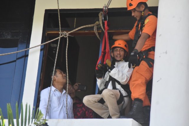 Nelson di evakuasi