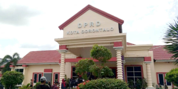 Kantor DPRD Kota Gorontalo. Foto: Lukman Polimengo.