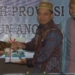 Bupati Kabupaten Gorontalo, Nelson Pomalingo, saat menerima penghargaan opini WTP dari BPK RI.