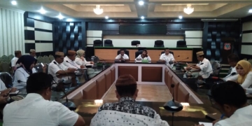 Rapat persiapan pelaksanaan Feswtival Tumbilotohe tingkat Kabupaten Gorontalo, yang di gelar di Ruang Madani, Kantor Bupati Gorontalo, Rabu (15/4/2019). Foto: Husni Mohi (Aba Dinggo)