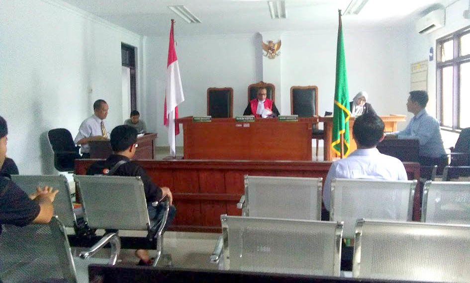 Sidang perkara antara Bank Mandiri cabang Gorontalo dan PT Azwa Utama Gorontalo yang di gelar di pengadilan Negeri Gorontalo beberapa waktu lalu.