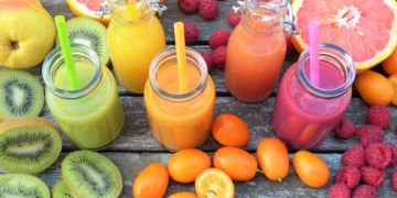 Aneka jus buah segar. Foto: Pixabay.