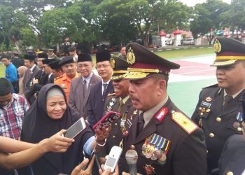Kapolda Gorontalo Brigjen Pol rachmad Fudail saat diwawancarai awak media usai upacara HUT Bhayangkara ke 73, Rabu (10/7/2019).