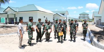 Tim Rendal Wasbangfas TNI AD saat meninjau Bangunan Korem 133/Nani Wartabone.