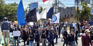 Demo mahasiswa di Kota Gorontalo, Rabu (25/9/2019). Foto: Fazril La Hasan.