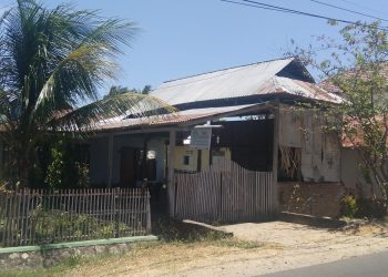 Kediaman oknum pimpinan pesantren di Desa Mustika, Kecamatan Paguyaman yang dijebloskan ke sel tahanan Polres Boalemo lantaran diduga melakukan pencabulan terhadap 13 santriwati, Diketahui merupakan seorang guru mengaji di kediamannya, Desa Toto Utara, Kecamatan Tilongkabila, Kabupaten Bonebolango.