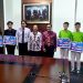 Foto bersama jajaran Bank Indonesia Perwakilan Gorontalo bersama pemenang lomba video 5 J.