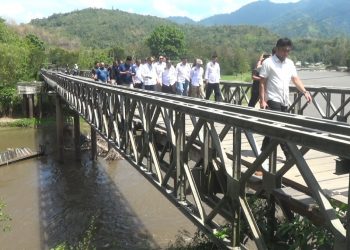 Komisi III bersama instansi terkait, dari Pemprov dan Pemkab Bonebolango, Proyek pembangunan jembatan Molingtogupo di Kecamatan Suwawa, Kabupaten Bone Bolango,pada Kamis (24/10/2019).