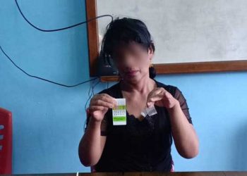 RM, perempuan asal Samarinda dibekuk tim Sat Narkoba Polres Pohuwato lantaran diduga membawa sabu ke Gorontalo. (istimewa)