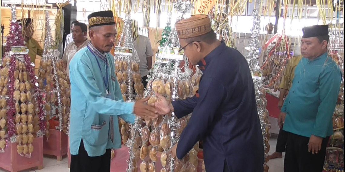 Perayaan maulid nabi Muhammad SAW di Lembaga pemasyarakatan (Lapas) Kelas II A Gorontalo berlangsung khidmad dan meriah. Perayaan yang digelar pada Selasa (12/11/2019) ini,  diikuti 700 warga binaan bersama sipir di Lapas tersebut.