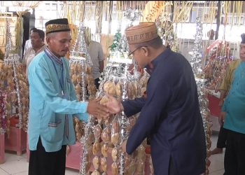 Perayaan maulid nabi Muhammad SAW di Lembaga pemasyarakatan (Lapas) Kelas II A Gorontalo berlangsung khidmad dan meriah. Perayaan yang digelar pada Selasa (12/11/2019) ini,  diikuti 700 warga binaan bersama sipir di Lapas tersebut.