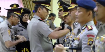 Kapolda Gorontalo, Brigjen Pol Wahyu Widada, saat memimpin kegiatan Sertijab, yang digelar di Ruang Titinepo Polda Gorontalo, Rabu (18/12/2019). Foto: Humas Polda Gorontalo.