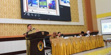 Walikota Gorontalo Marten A. Taha, saat menyampaikan sambutan pada kegiatan Rapat Evaluasi dan Koordinasi Penyerapan Triwulan IV tahun 2019 Kota Gorontalo.