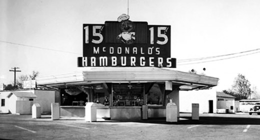 Restoran siap saji Mc Donald's pertama di dunia.