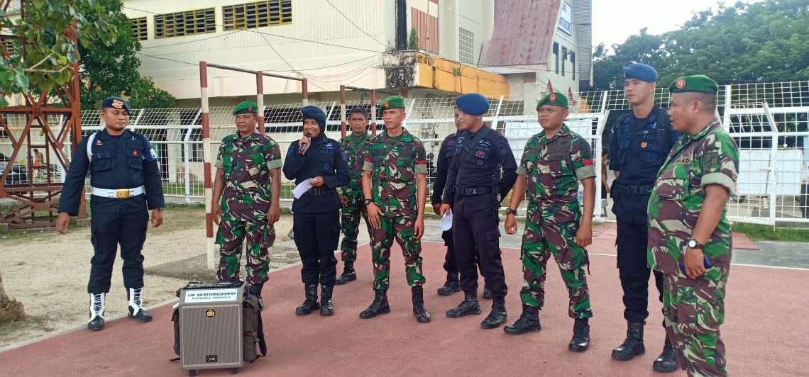 Korem 133 Nani Wartabone yang bersama Sat Brimob Polda Gorontalo melakukan aksi himbauan pencegahan virus corona kepada masyarakat, Sabtu (21/3/2020).