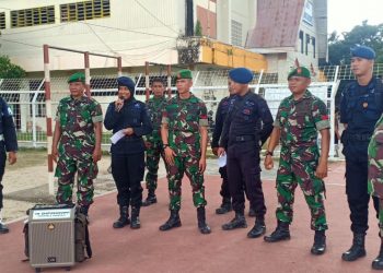 Korem 133 Nani Wartabone yang bersama Sat Brimob Polda Gorontalo melakukan aksi himbauan pencegahan virus corona kepada masyarakat, Sabtu (21/3/2020).