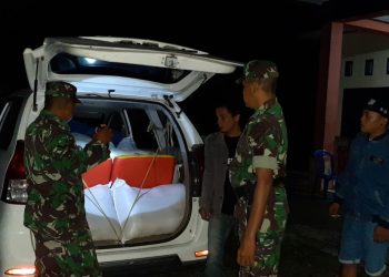Aparat gabungan TNI – Polri di pos perbatasan tepatnya di Desa Moodulio Kecamatan Bone, Kabupaten Bone Bolango, Provinsi Gorontalo berhasil menggagalkan penyeludupan 1,2 ton minuman keras jenis cap tikus asal Kabupaten Minahasa Selatan, Provinsi Sulawesi Utata, Selasa (10/3/2020).