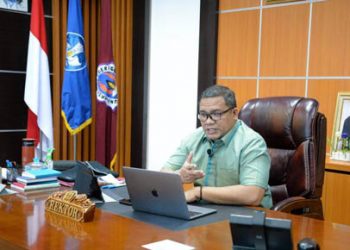 Rektor Uiversitas Negeri Gorontalo,  Edwart Wolok.
Foto: ung.ac.id.