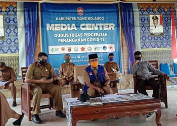 Gelar rapat lewat video conference, Pemerintah Kabupaten (Pemkab) Bone Bolango menetapkan besaran zakat fitrah pada bulan suci Ramadan 1441 H/2020 M sebesar Rp30.000 per jiwa. Foto: Humas Bone Bolango.