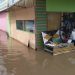 banjir yang terjadi di salah satu wilayah di kabupaten Bone Bolango. Foto: Lukmna Polimengo.