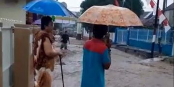 Curah hujan yang tinggi sejak Jumat (3/7/2020) dinihari, menyebabkan banjir di beberapa tempat di Kota Gorontalo.