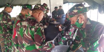 Aktifitas dapur umum Korem 133 Nani Wartabone.