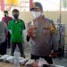 Kapolda Gorontalo, Irjen Pol. Adnas, saat menunjukan cairan hand sanitizer hasil inovasi Polda Gorontalo.