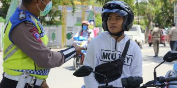 Hari pertama pelaksanaan Operasi Patuh Otanaha 2020, sebayak 69 warga terjaring dalam razia tersebut. Operasi Patuh Otanaha gabungan personil kepolisian dan Pemerintah Daerah ini merupakan bentuk kepedulian kepada masyarakat dalam mencegah penyebaran Covid-19 di Provinsi Gorontalo.