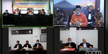 Sidang perdana kasus dugaan penganiayaan yang dilakukan oleh Bupati Boalemo, Darwis Moridu, digelar di Pengadilan Negeri Gorontalo, Selasa (15/9/2020).