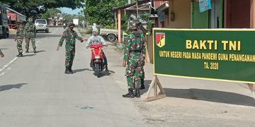 Sebagai wujud keprihatinan kepada masyarakat, Korem 133/Nani Wartabone melalui personel Detasemen Markas (Denma) yang tergabung dalam satuan pengamanan Covid – 19 melakukan operasi pengamanan penggunaan masker kepada masyarkat di beberapa pusat keramaian, seperti di Pasar Isimu, Pasar Pulubala, Bundaran Patung BJ. Habibie, Bundaran Masjid Isimu serta Jalan Trans Sulawesi, Senin (9/11/2020).