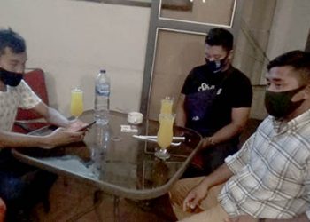 Menjelang pelaksanan Pilkada tersebut, Forum Pemuda Bersatu Gorontalo (FPB) Gorontalo, mengajak masyarakat untuk mensukseskan Pilkada serentak, dengan tetap mengedepankan protokol kesehatan, sebagai salah satu cara memutus rantaian wabah virus corona.