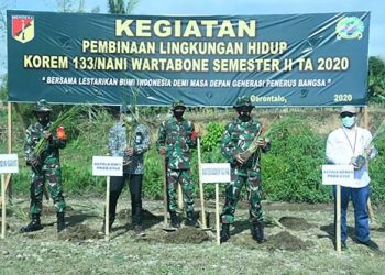 Sebagai bentuk kepedulian terhadap lingkungan serta mencegah bencana alam, Korem 133/Nani Wartabone menggelar kegiatan pembinaan lingkungan hidup dengan tema "Bersama Lestarikan Bumi Indonesia Demi Masa Depan Generasi Penerus Bangsa", yang bertempat di Kelurahan Bionga,  Kabupaten Gorontalo, Rabu (18/11/2020).