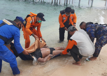 Tim SAR gabungan akhirnya berhasil menemukan  Harton Hulopi (47), warga Desaa Wanggarasi, Kabupaten Pohuwato yang hilang saat hendak dalam pencarian pamannya yang di nyatakan hilang, Jumat (18/12/2020) lalu.