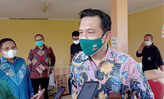 Direktur Koordinator Sulawesi (Korsul) IV KPK, Asep Rahmat Suwanda.
Foto: Lukman Polimengo/mimoza.tv