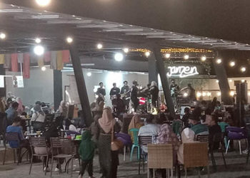 Janzen Eatery Gorontalo. Foto: Lukman Polimengo.