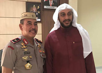 Foto mantan Kapolda Gorontalo, Irjen Pol Rachmat Fudail bersama Syekh Ali Jeber.