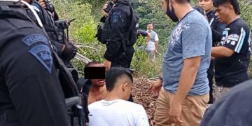 Pelaku utama pengeroyokan terhadap anggota TNI, diamankan aparat gabungan saat mencoba kabur ke Gunung Dumbo, Kota Gorontalo.