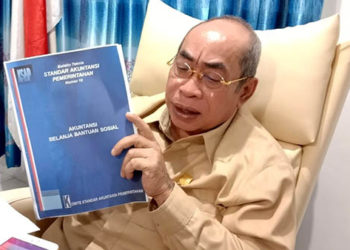 Anggota DPRD Provinsi Gorontalo, Adhan Dambea.