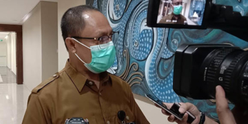 Kepala Dinas Kesehatan Kabupaten Gorontalo, Ronie Sampir. Foto: Lukman Polimengo.