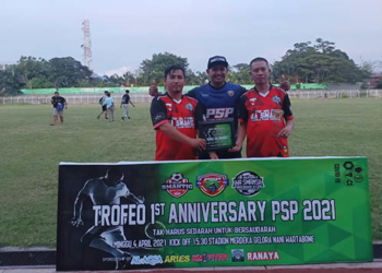 Memperingati ulang tahunnya yang pertama, Persatuan Sepakbola Pabean (PSP), mengadakan pertandingan sepakbola persahabatan, yang digelar di Gelanggang Olah Raga Nani Wartabone dan diikuti oleh tiga tim, masing-masing PSP, Ika Smansa dan Smantig Gorontalo, Minggu, (04/04/21)