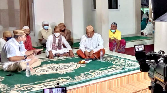 Anggota DPRD Provinsi Gorontalo, Adhan Dambea saat tampil di podcast Mimoza Tv, Rabu (9/6/2021). Foto: Lukman Polimengo/mimoza.tv